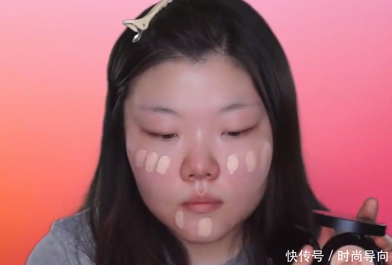 被嘲“大饼脸”的女孩化妆后比迪丽热巴都美