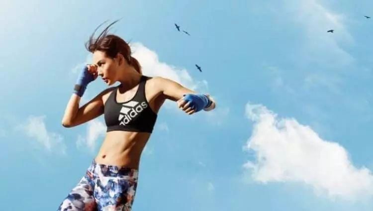 运动BRA让你魅力百分百