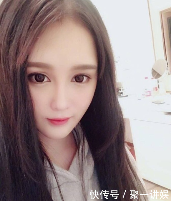 赵本山女儿球球男友发文疑似分手，身称其欺骗了自己，网友：只看