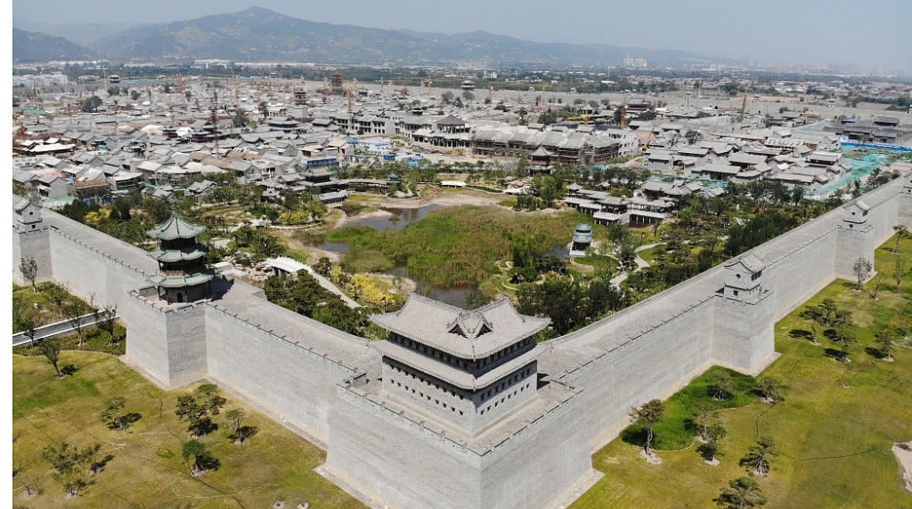  城池：耗资300亿，空中鸟瞰复建中的明太原县城，犹如飞来的城池