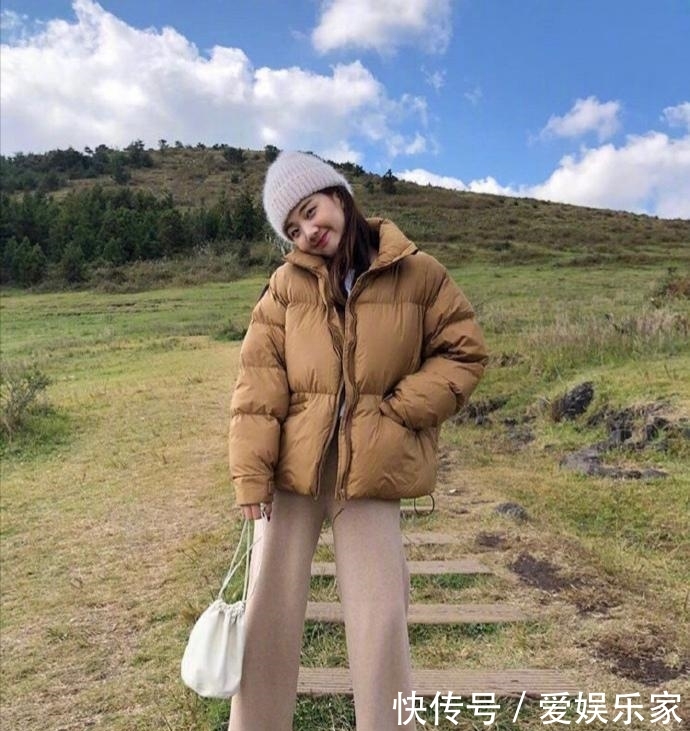 冬季@“棉袄”失宠了!今年冬季最火的是十一款外套,时髦保暖还减龄