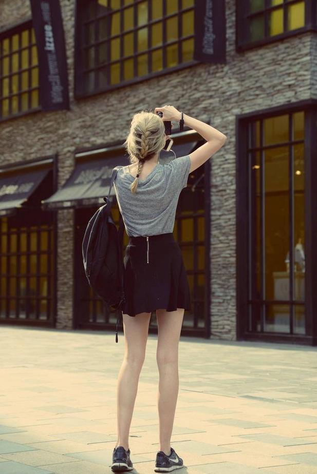 看了她们的身材，你会知道她们留下背影是有道理的