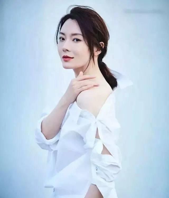 41岁的旗袍女王，优雅和精致的陈数几乎让女人汗颜