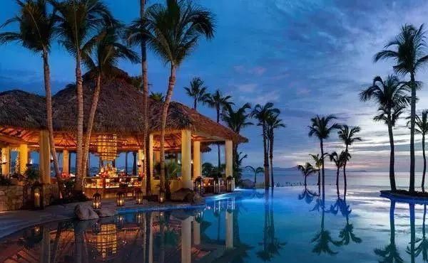 全球38家顶级奢华品牌酒店，你睡过几个？