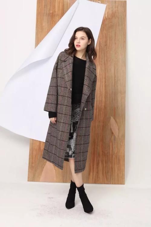 超级适合30-50岁女人穿的外套，无论胖瘦都能轻松驾驭，显贵气