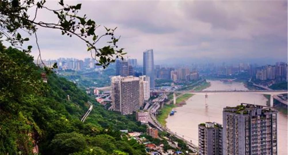  #唯一#西北唯一特大级城市，只考虑主城九区的话，GDP在全国排名如何？