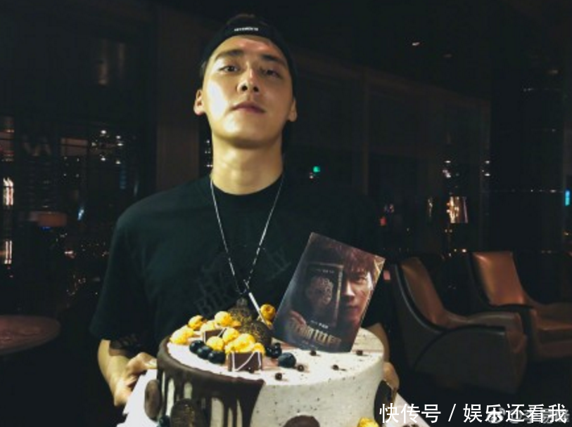 李易峰发文庆生何炅送祝福,良心偶像生日不忘