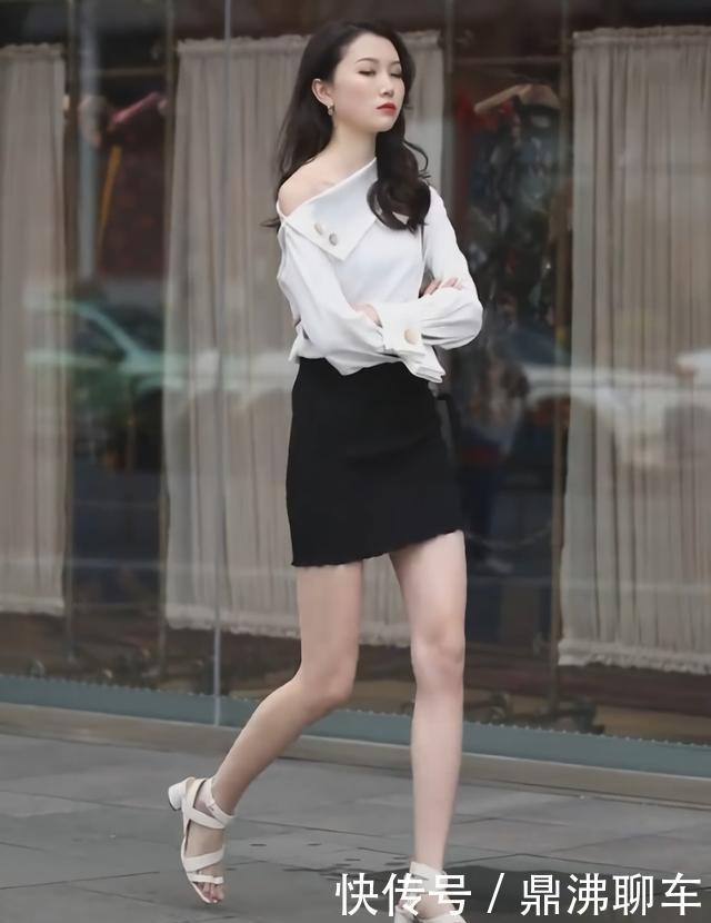 『让人心动』比起高跟鞋,“片片鞋”几乎和地面融为一体,却更加舒服也显高!