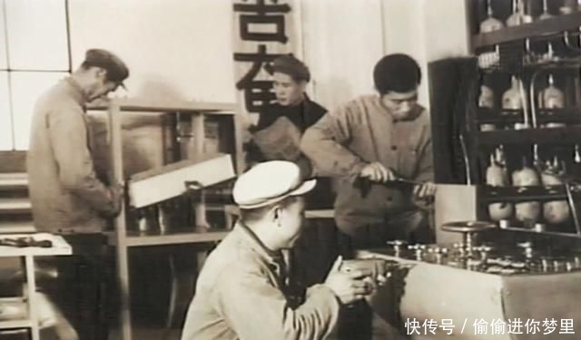  『国家』抗日战争初期，肯卖给中国武器的只有两个国家，中国不会忘！