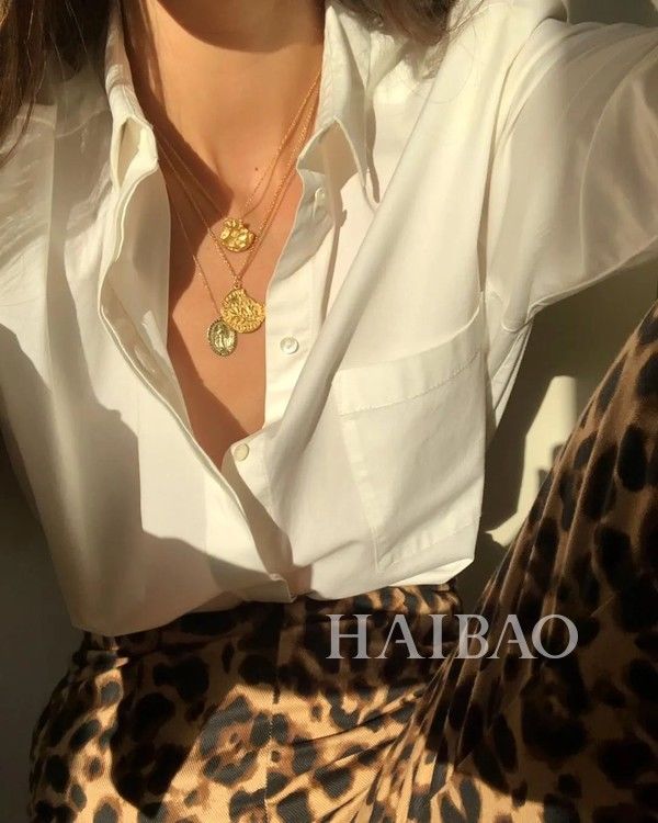  ＂p＂:＂1587538069＂Leia Sfez的衬衫搭配法则
