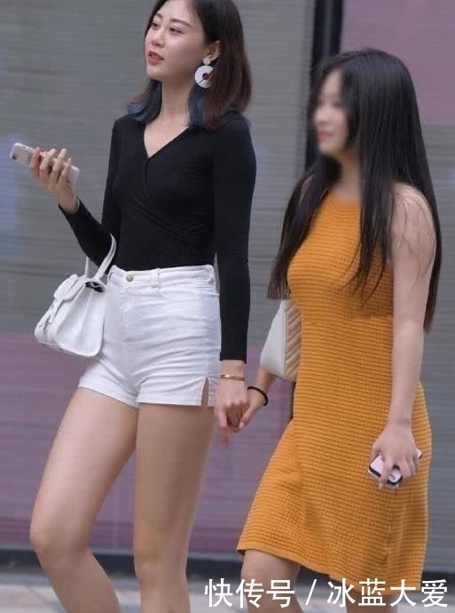 小姐姐|闺蜜逛街 我穿高跟都比不上你穿平底+热裤, 这手牵着还有意思吗