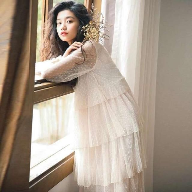 抓住夏天的尾巴,这几件连衣裙让清凉和小清新进行到底!