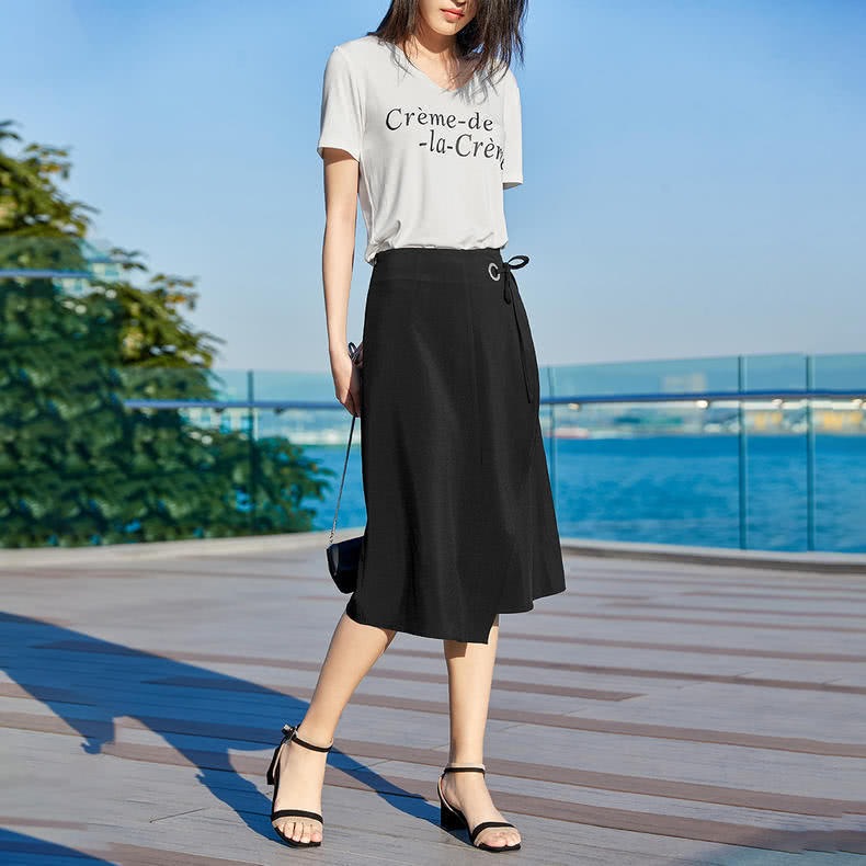 常穿半身裙，灵动飘逸又不失优雅，演绎别样风情！