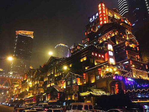 重庆这个地方变成网红打卡地,太火爆时直接封桥,游客:太暖心了