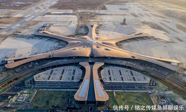 中国：中国大兴机场让美国人心态崩了：为什么我们美国机场这么