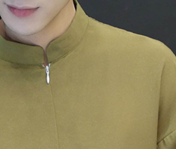 男人一旦过45，别再短裤外穿!学学下图穿法，女人一看心跳加速