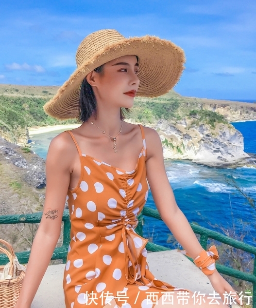 法国海景有多美?看看模特拍的写真就知道,就像是仙境一样