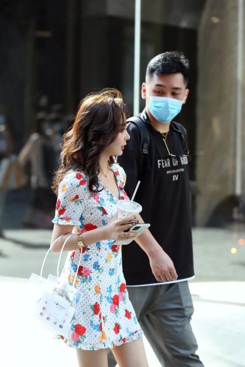  气质：裙子，今夏就要这样穿！|一周街拍精选