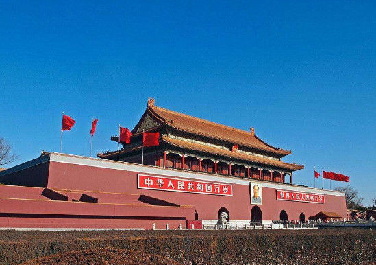 日本人看到中国人手中的单反，好奇的问:难道中国人都是摄影师吗