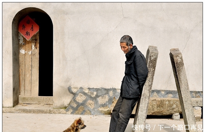 农村越来越少，可为何还是不断的盖房子呢？专家不解