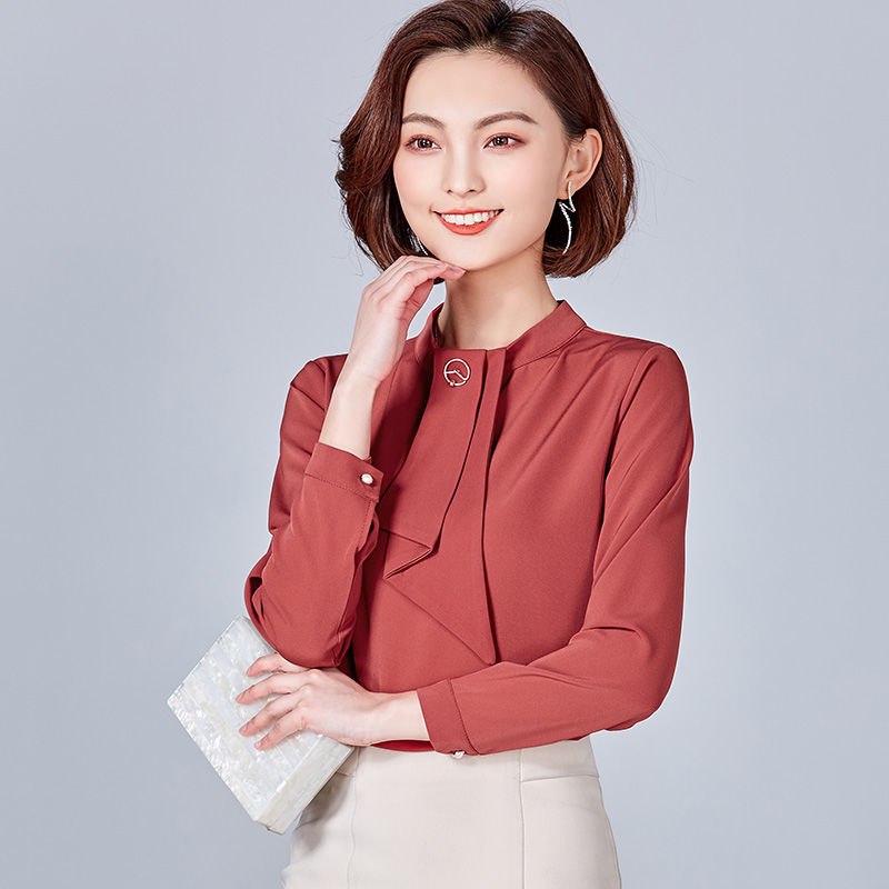 小个子别再买风衣了,不合适!今年流行洋气娃娃衫,美绝了