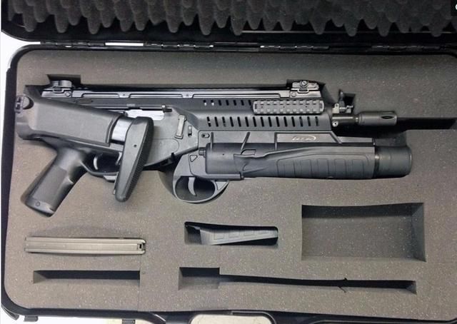 意外发现加拿大某枪械公司竟有中国冲锋枪,网