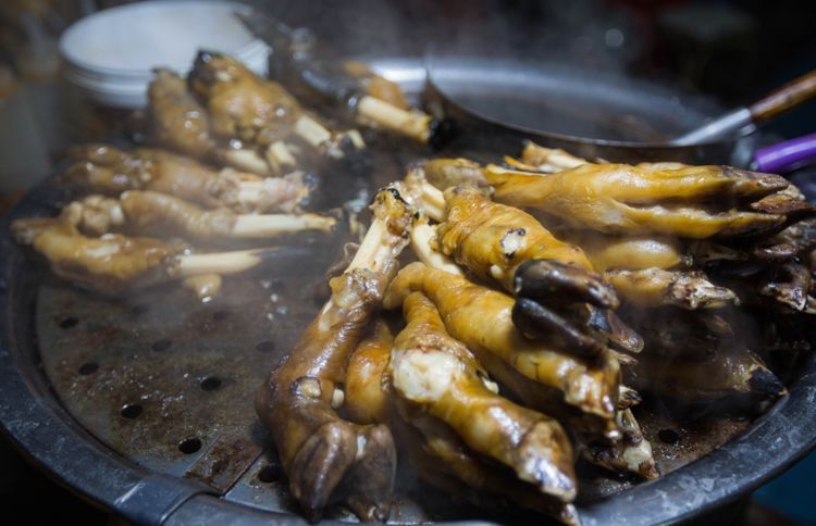 逛过新疆的巴扎，才知道什么是美食天堂，吃货们无法离开的地方！