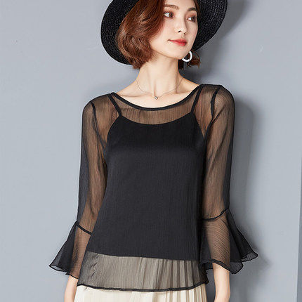 姐姐穿着这些上衣真的非常精致显年轻，我忍不住都要买