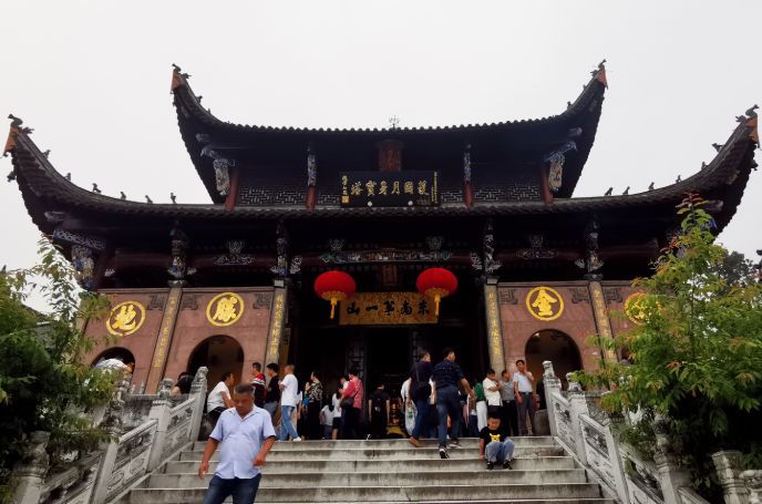 九华山唯一肉身女佛像,圆寂5年后肤色与常人无异,至今都没腐烂