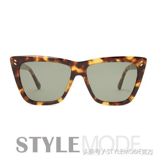 会带墨镜的姑娘，拍照都不用美颜的！