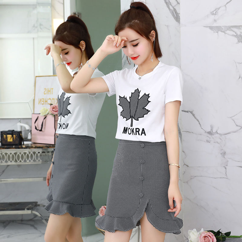 以后打死都不穿短裤了，要穿就穿这样的连衣裙，超显气质