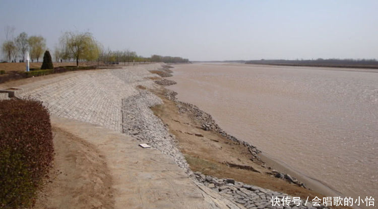 黄河每年流那么多沙子到海里，为何不捞起来利用？当地人说出实情