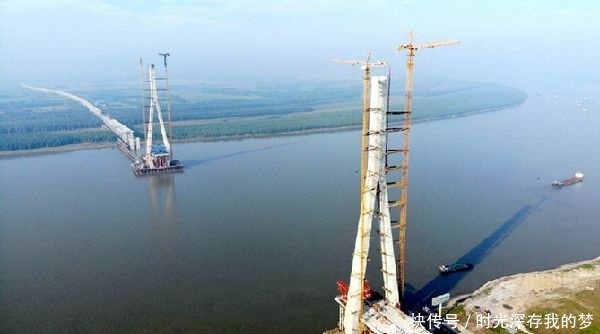 中国第一大跨江大桥，全长39.723公里，总耗资75.2亿元！