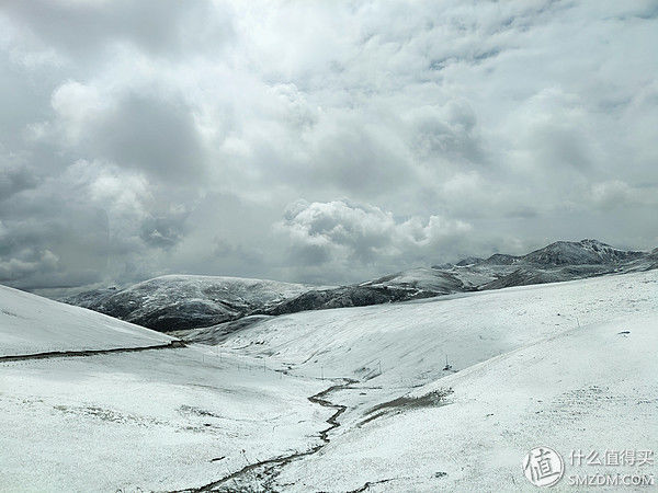 雪山/草场/海子,与魅族16th踏上色达+稻城川西环游