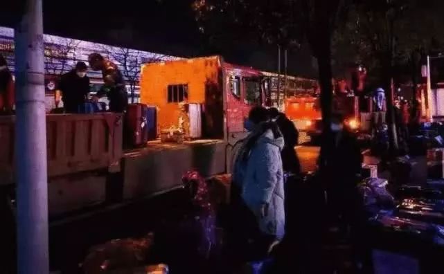  「最新消息」“当医生不能后退半步！”杭州医疗队266人抵达武汉