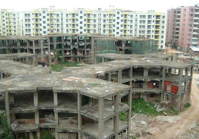  「一文」一文读懂国内烂尾楼那些事儿：每座城市都有几座烂尾地