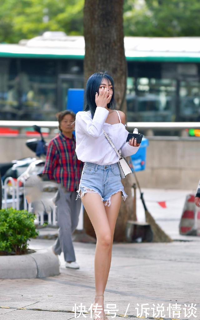  霸道@街拍穿搭：我不会很霸道不无理取闹，我只要分你你点点爱！