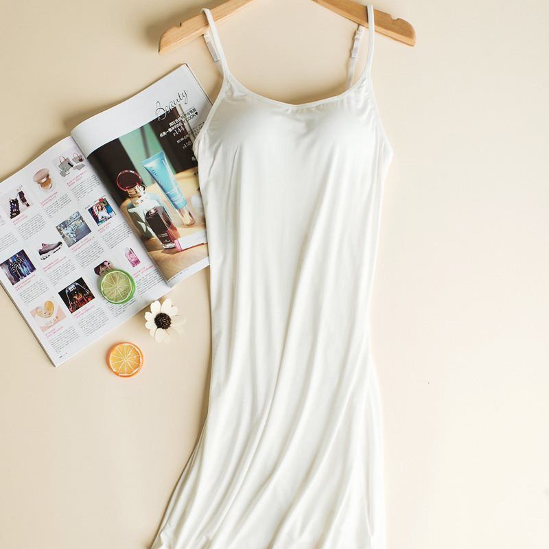 现在睡衣真是时尚，穿上身真是美，质量还是真丝的