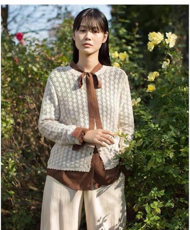  『驾驭』如何驾驭优衣库单品?学学时尚博主的穿搭技巧,减龄又时髦