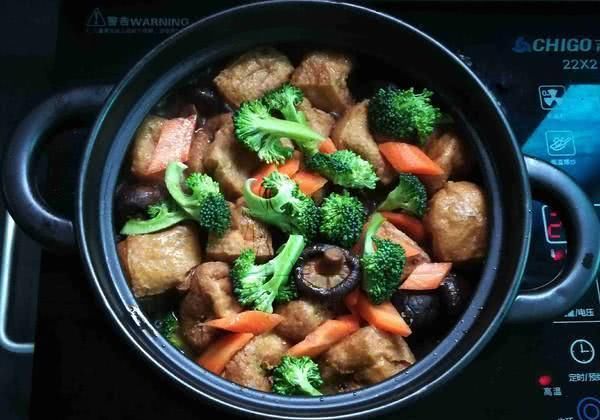  养发剂@这是“纯天然生发养发剂”，每星期吃上2次，秀发黝黑丝滑，比护发乳好