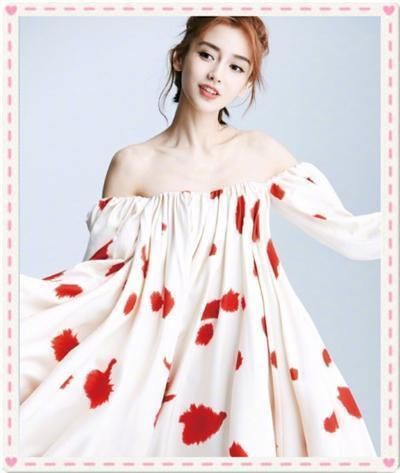 Baby为艳压，光着膀子穿裙子，结果撞上杨幂，庸俗优雅一目了然!