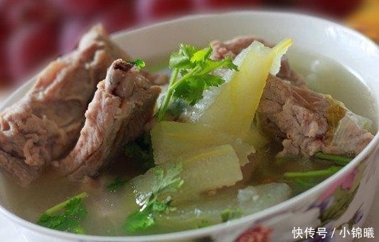 锅汤■炖排骨汤要避开“这3味料”,不仅不会去腥,还会坏了整锅汤