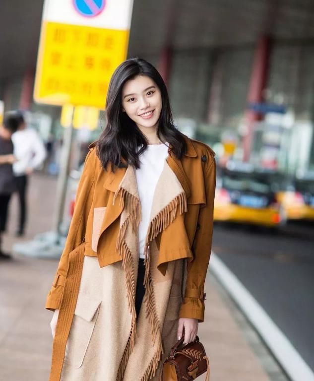  「女人」百搭减龄显身材,它是聪明女人衣橱里的必备品!