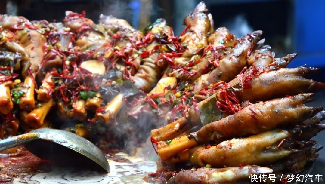 据说每个城市，都有一条适合吃货去的美食街