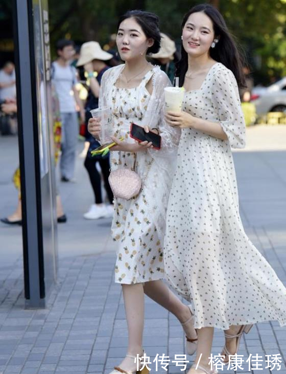  『醒来』街拍穿搭：每天醒来第一件事情就是偷偷的淡淡的想你！