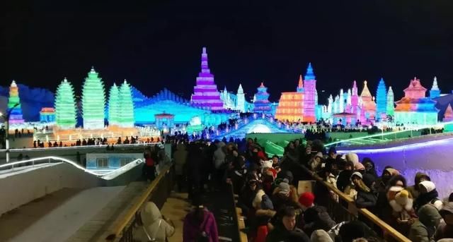 刚刚，哈尔滨传来一组照片，惊艳全世界!