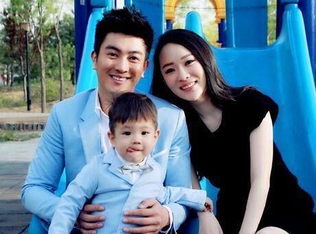 尤其是在邓超主演的《少年天子》里,霍思燕演的乌云珠,温婉秀丽,古装