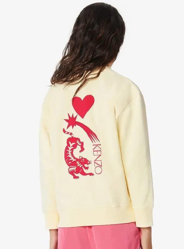  『常有』连帽卫衣常有，可是怎样搭出现代感？你得了解这3点！