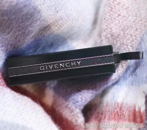 这篇绝对有你喜欢的口红,不然我徒手劈榴莲!