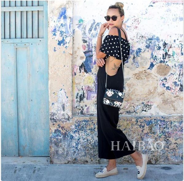 奇怪| 比小白鞋、猫跟鞋还要火?今年夏天我只穿它!